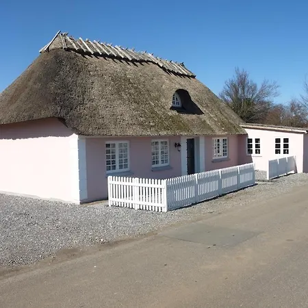 Beautiful In With 3 Bedrooms And Wifi 度假居 *